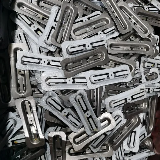 Professionelle, werkseitig kundenspezifische OEM- und ODM-Stanzteile aus stahlverstärktem Metall, U-Halterung für Regale